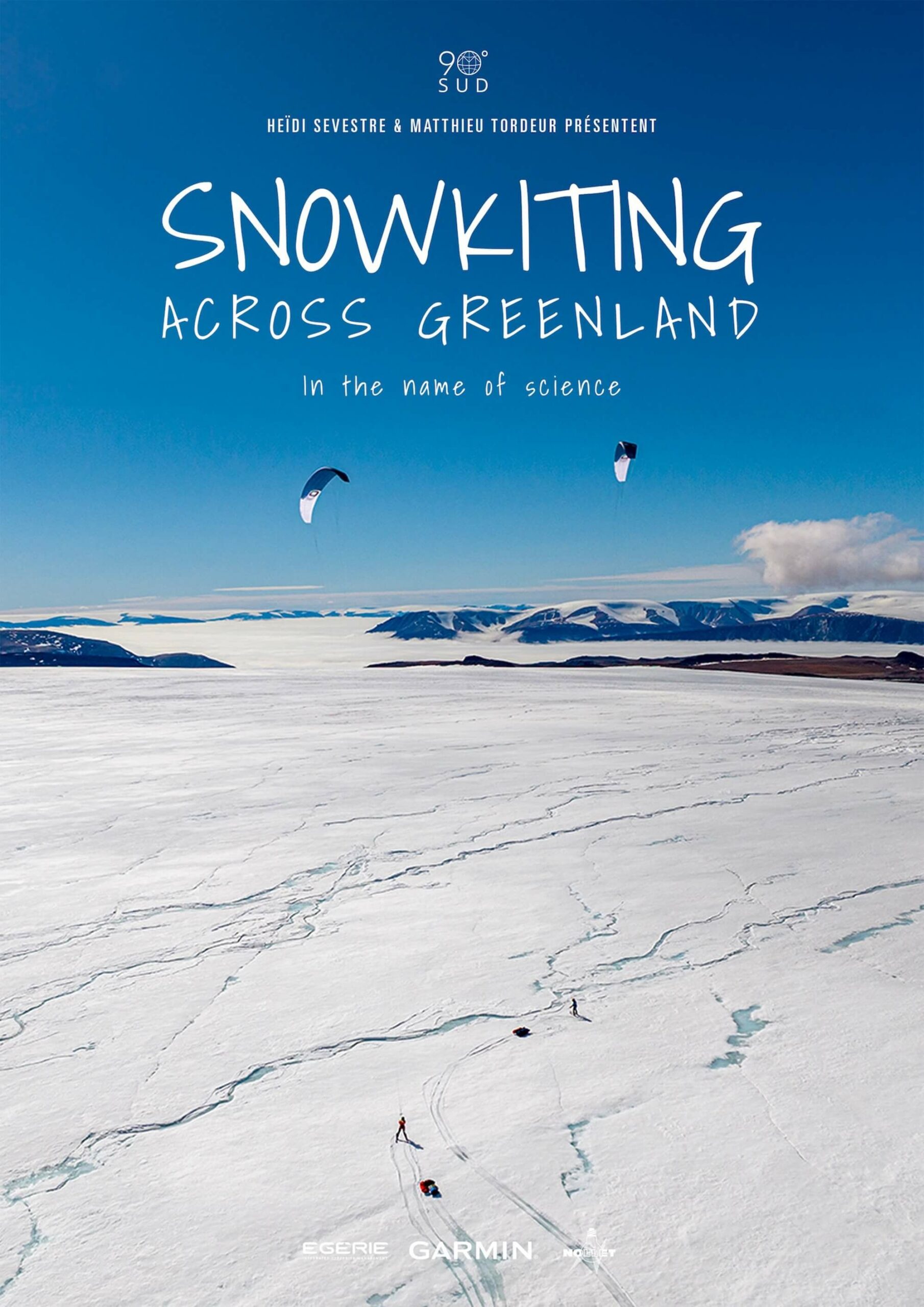 Snowkiting across Greenland